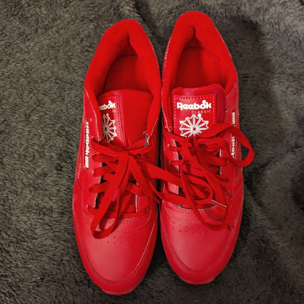 red reebok high tops